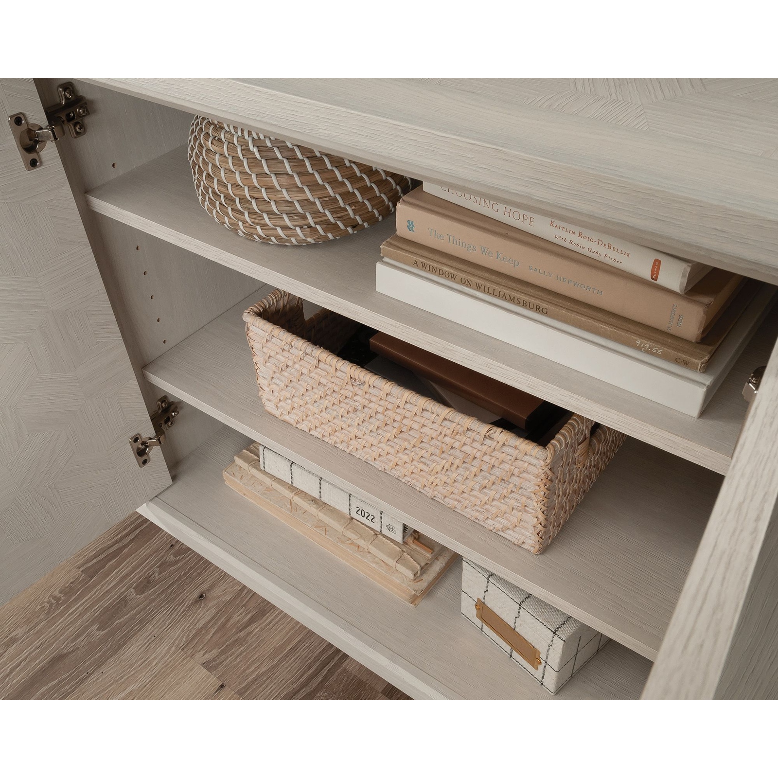 姜雪　30台 Larkin Ledge 60