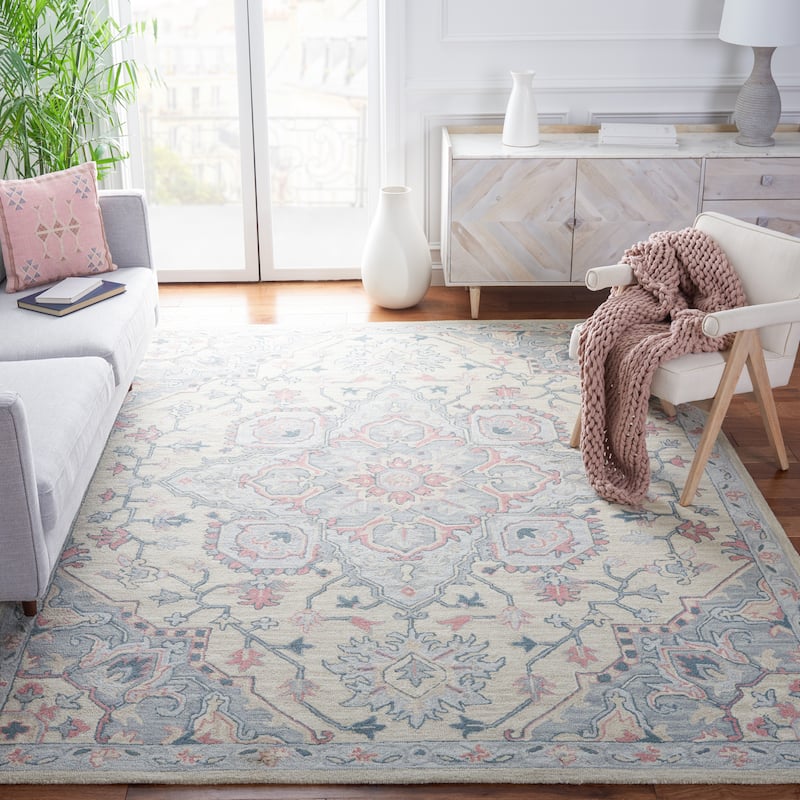 SAFAVIEH Handmade Heritage Marjanca Traditional Wool Rug - 8' x 10' - Beige/Blue