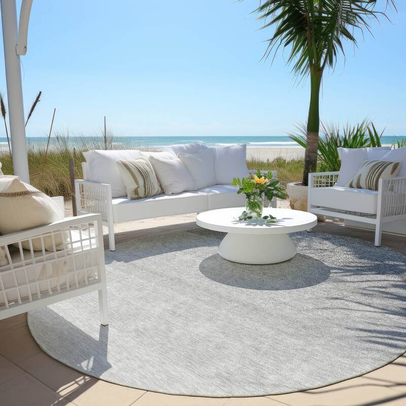 Machine Washable Indoor/ Outdoor Chantille Ombre Solid Rug - Gray - 8' x 8'