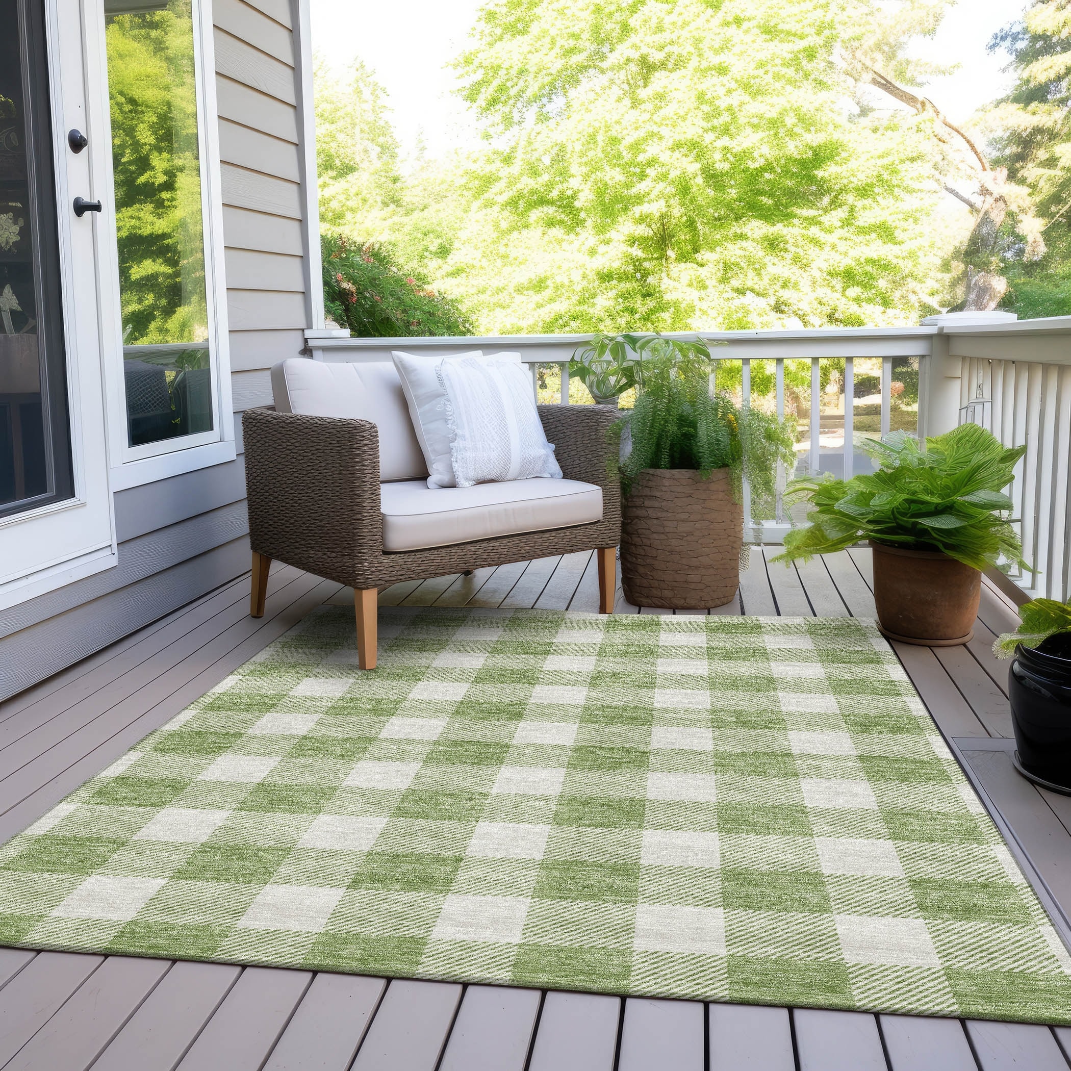 Machine Washable Indoor/ Outdoor Chantille Plaid Rug