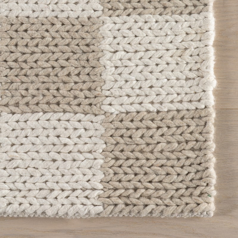 Nuloom Thorenne Checkered Modern Wool Rug