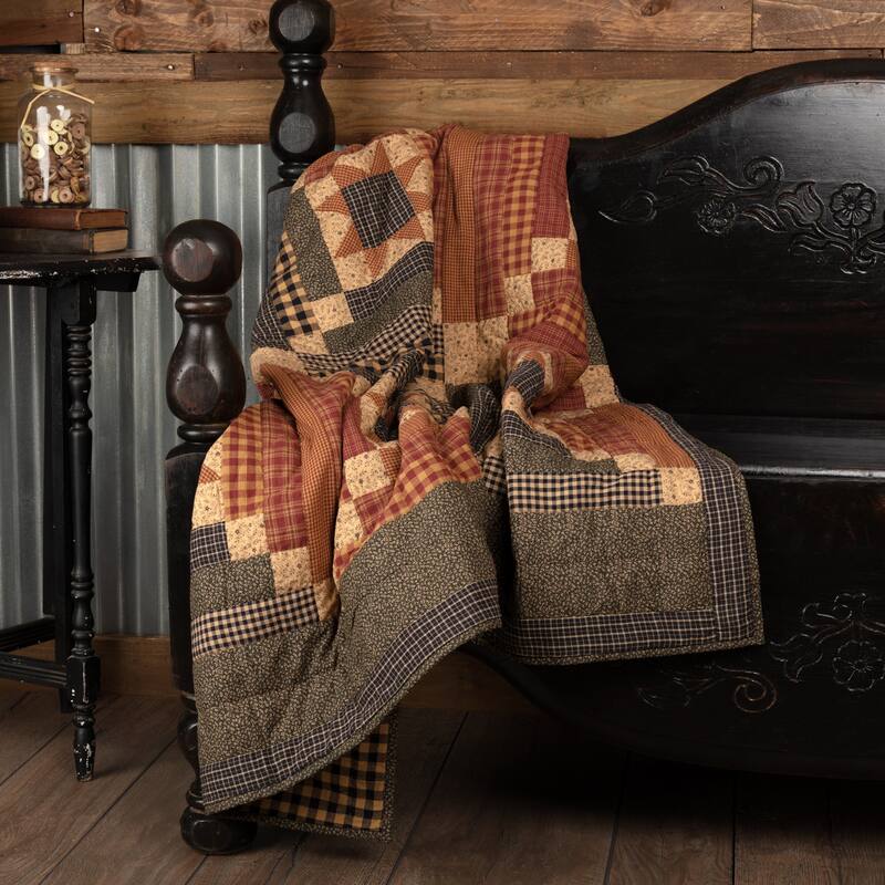 Maisie Traditional Quilted Throw