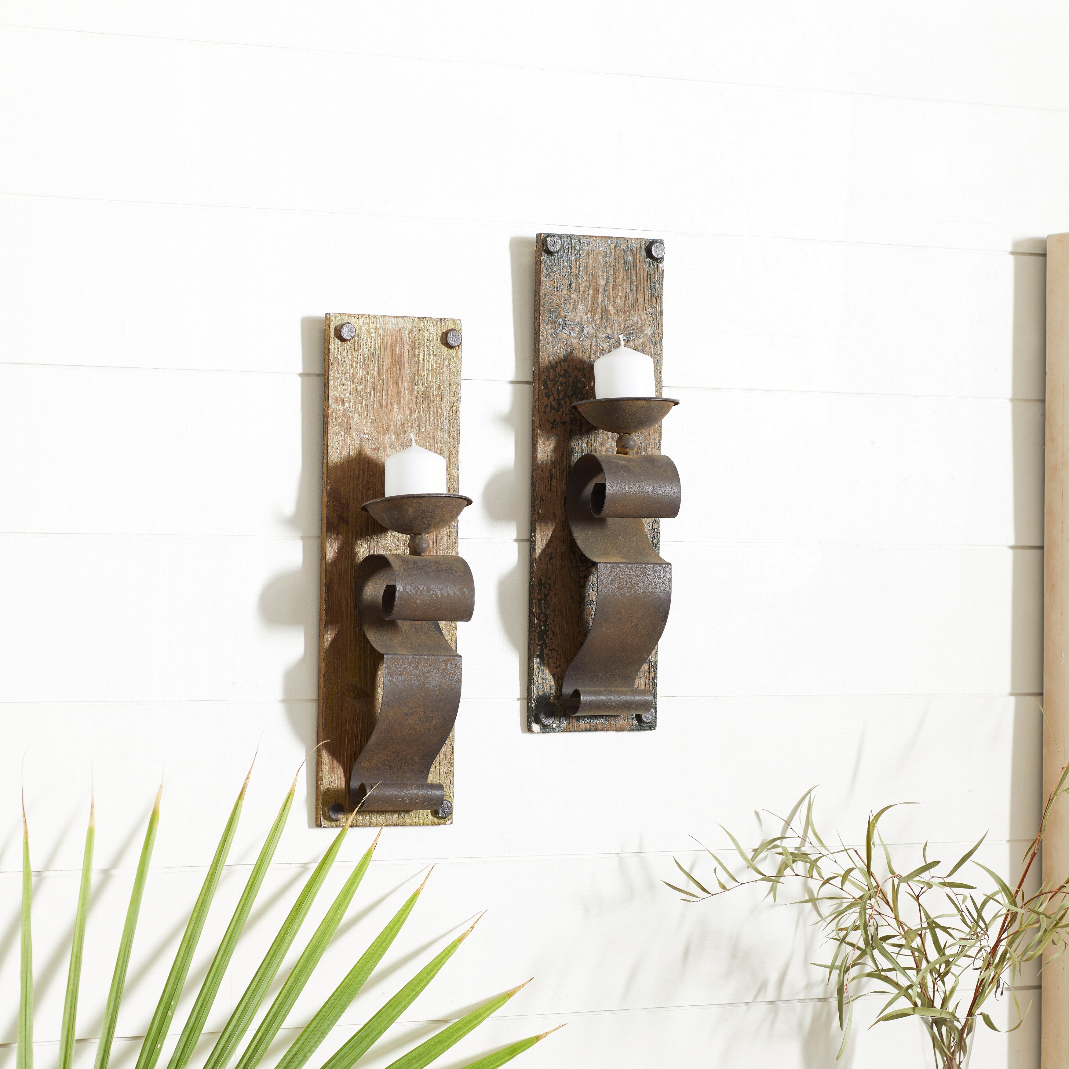 Bronze scroll metal wall sconce on sale