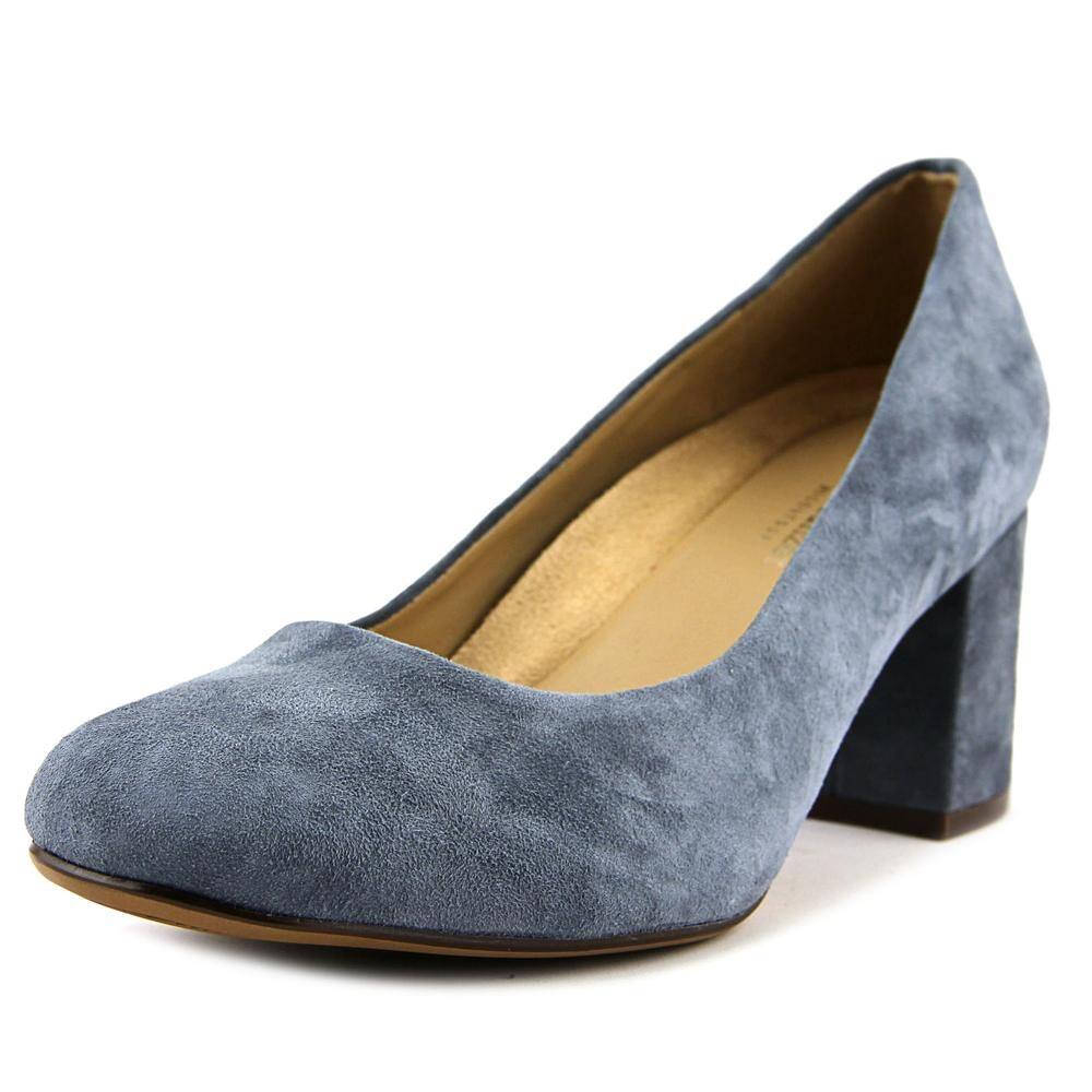 naturalizer blue heels