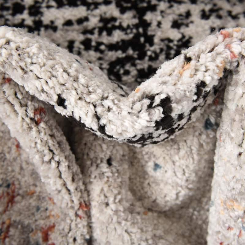 Contemporary Ariella Collection Area Rug
