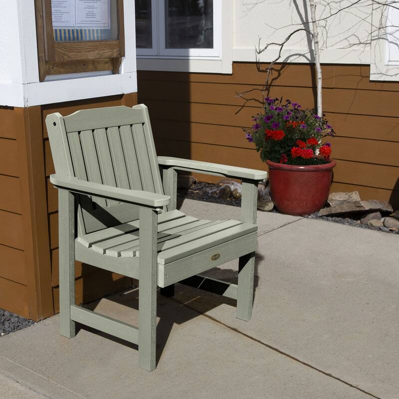 Highwood Commercial Grade Springville Lounge Chair