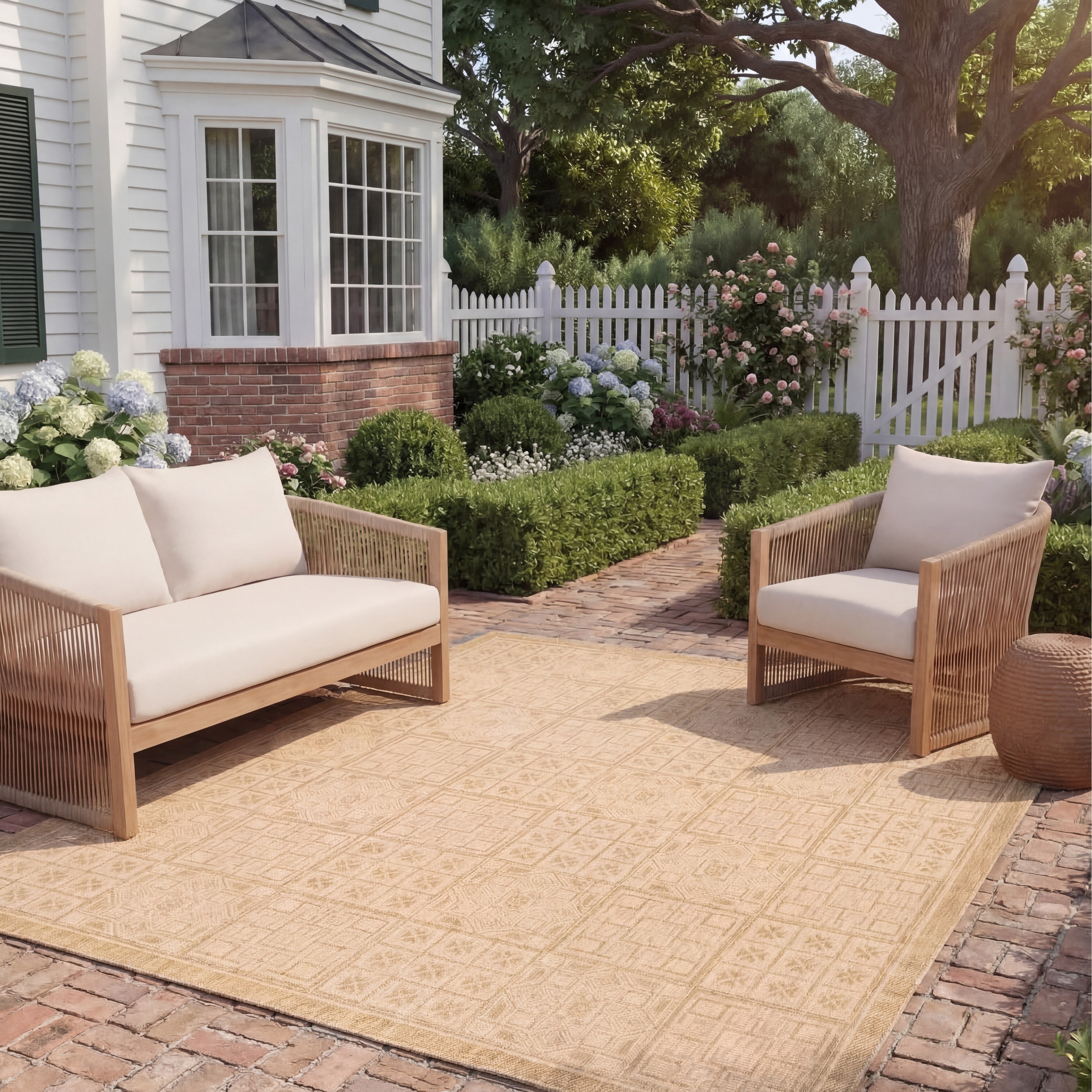 SAFAVIEH Courtyard Jacklyn Indoor/ Outdoor Waterproof Patio Backyard Rug