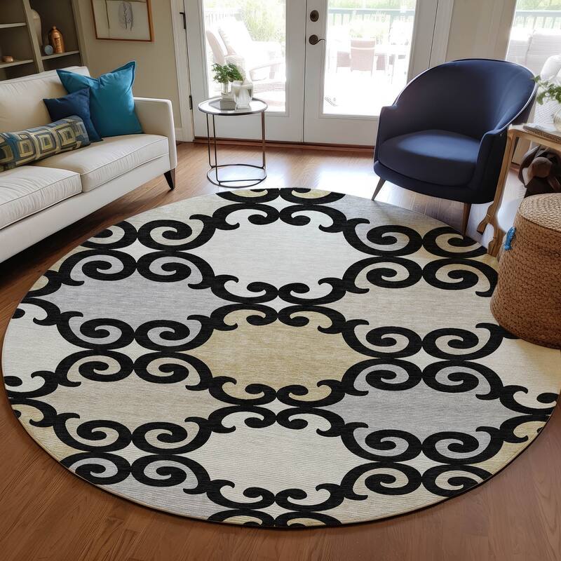 Machine Washable Indoor/ Outdoor Chantille Traditional Scroll Rug