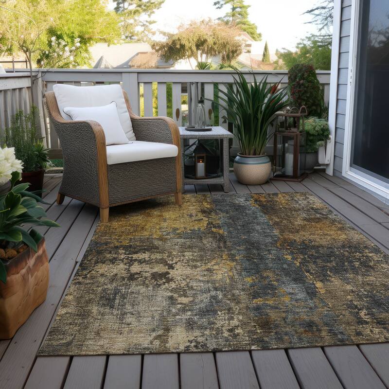 Machine Washable Indoor/ Outdoor Abstract Contemporary Chantille Rug