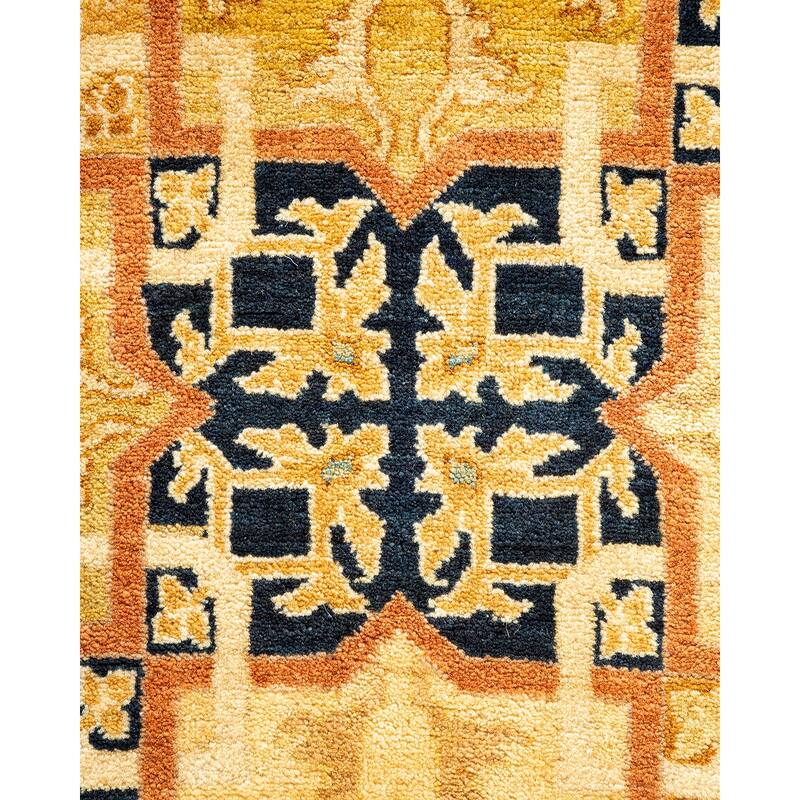 Overton Handknotted Wool Traditional Oriental Ivory Area Rug - 9' x 12'