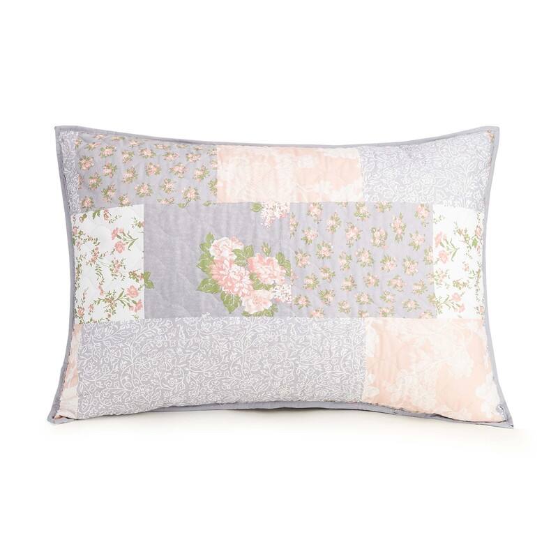 La Flor Patchwork Printed Quilt Set