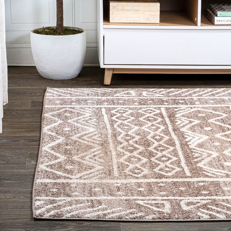 JONATHAN Y Azmar Tribal Geometric Area Rug