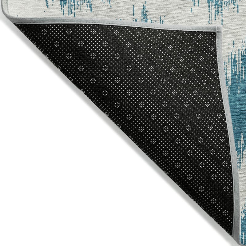 Machine Washable Indoor/ Outdoor Chantille Chevron Modern Rug