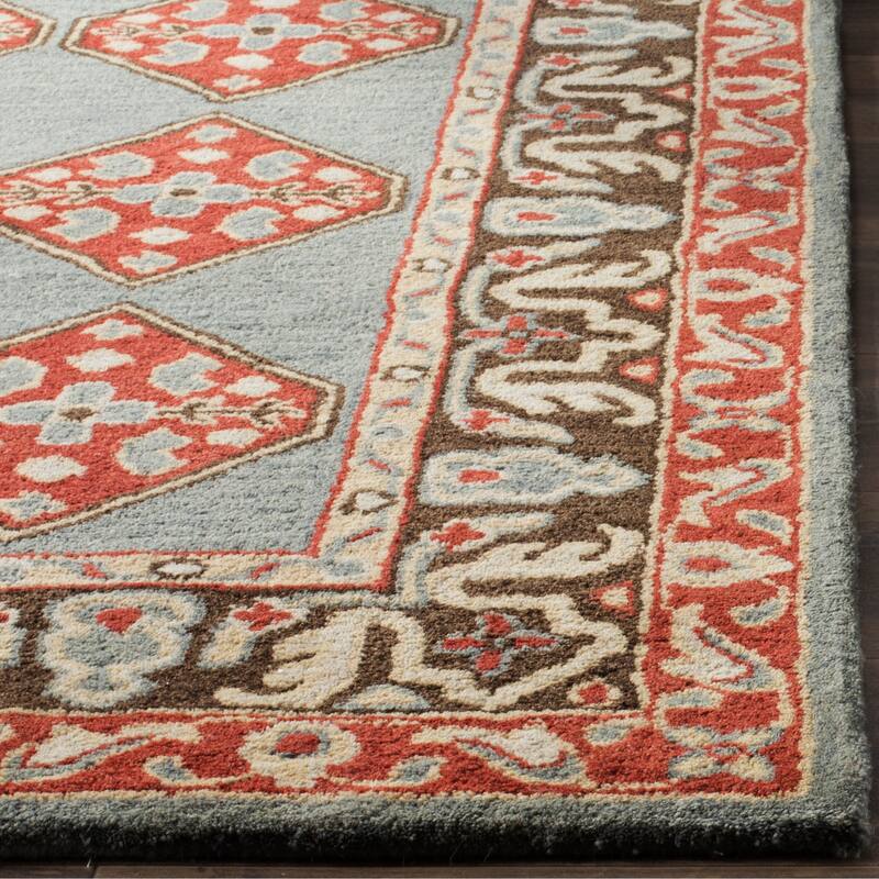 SAFAVIEH Handmade Heritage Liraz Traditional Oriental Wool Rug
