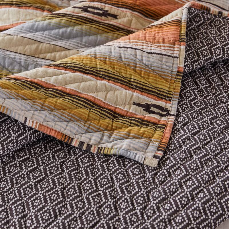 3 Piece Microfiber Full Size Quilt Set with Chevron Print, Multicolor