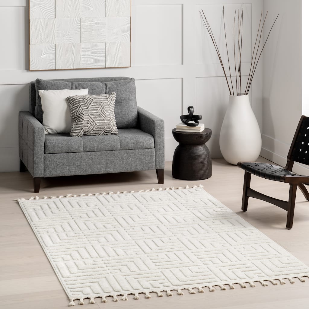 Nuloom Kerensa Geometric Maze Tasseled Area Rug