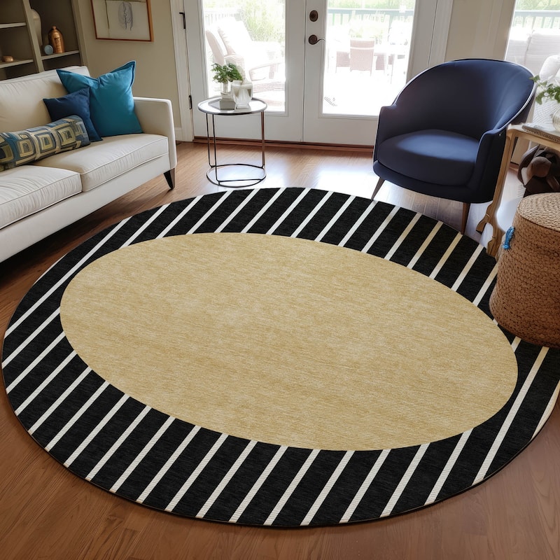 Machine Washable Indoor/ Outdoor Modern Sunrise Chantille Rug - Black - 8' x 8'