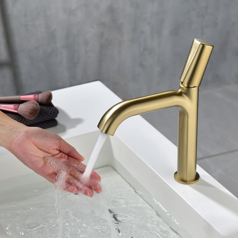 Single Handle Single Hole Bathroom Sink Faucet