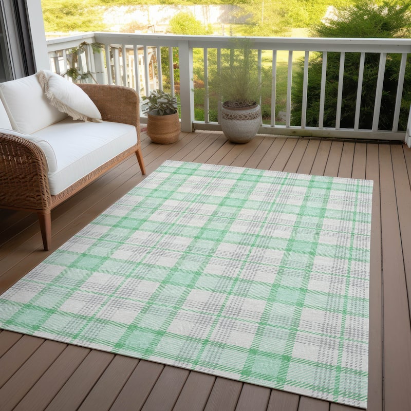 Machine Washable Indoor/ Outdoor Casual Plaid Chantille Rug