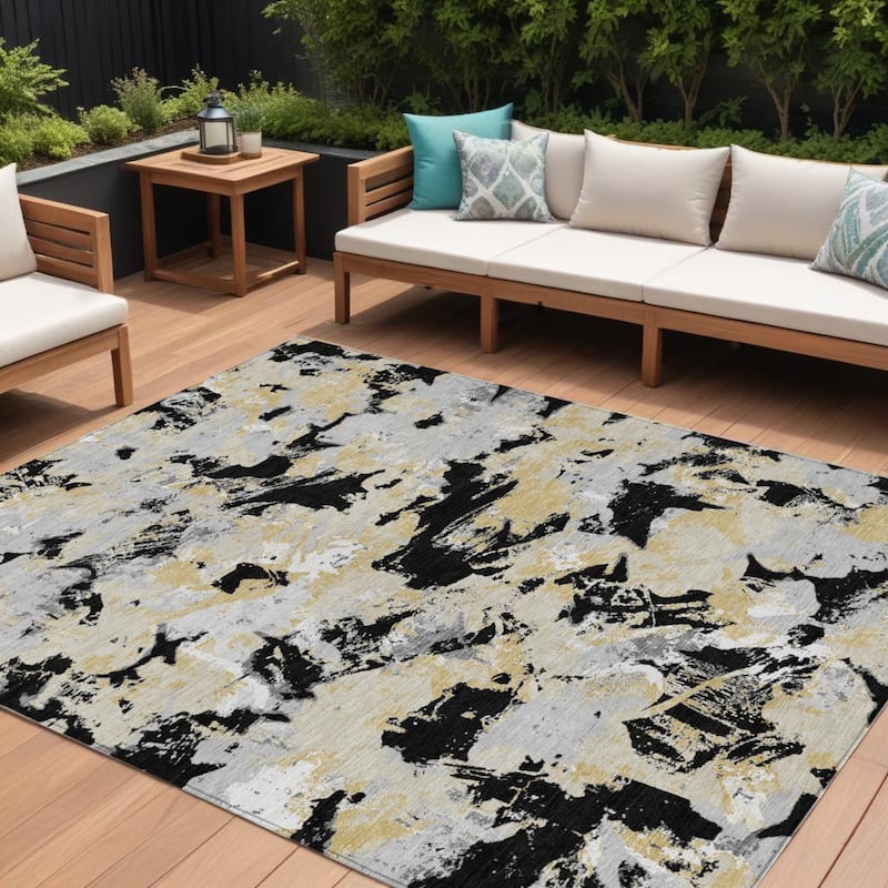 HomeRoots Floral Transitional Rectangle Outdoor Rug - 9' X 12'