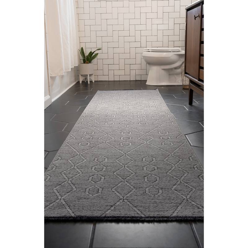 Alameda Solid Color Geometric Machine Washable Indoor Area Rug - 2'3'' x 7'7'' - Light Gray/Stone Grey