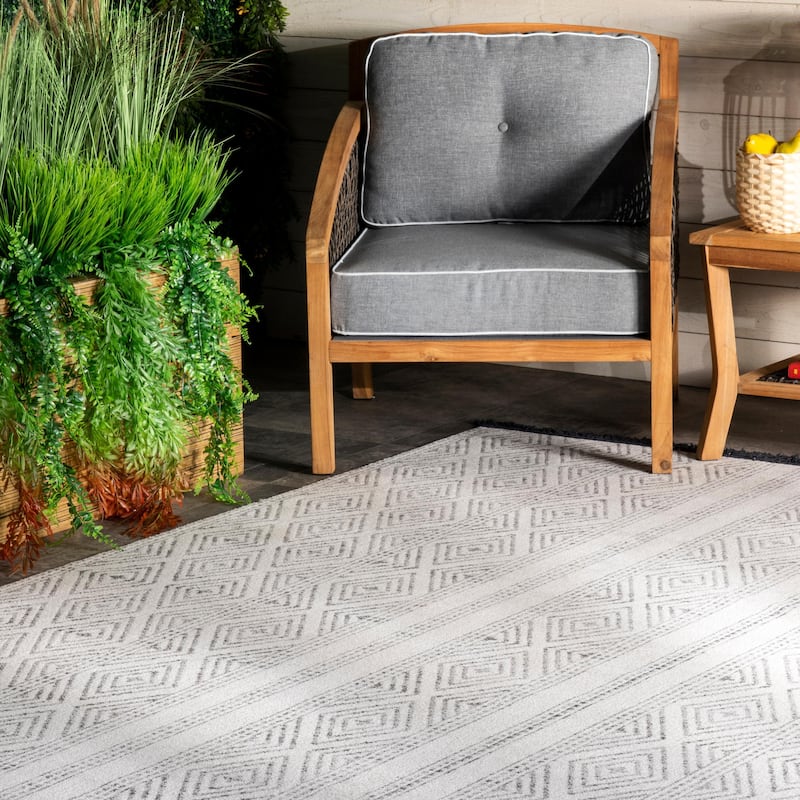 Nuloom Casual Geometric Indoor/ Outdoor Geometric Striped Area Rug
