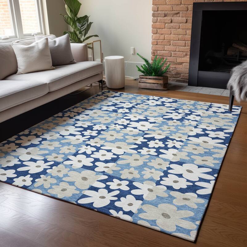 Machine Washable Indoor/ Outdoor Floral Krissy Chantille Rug