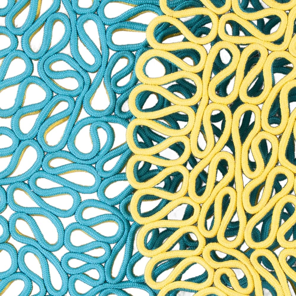 SAFAVIEH Handmade Novelty Priscila Rug