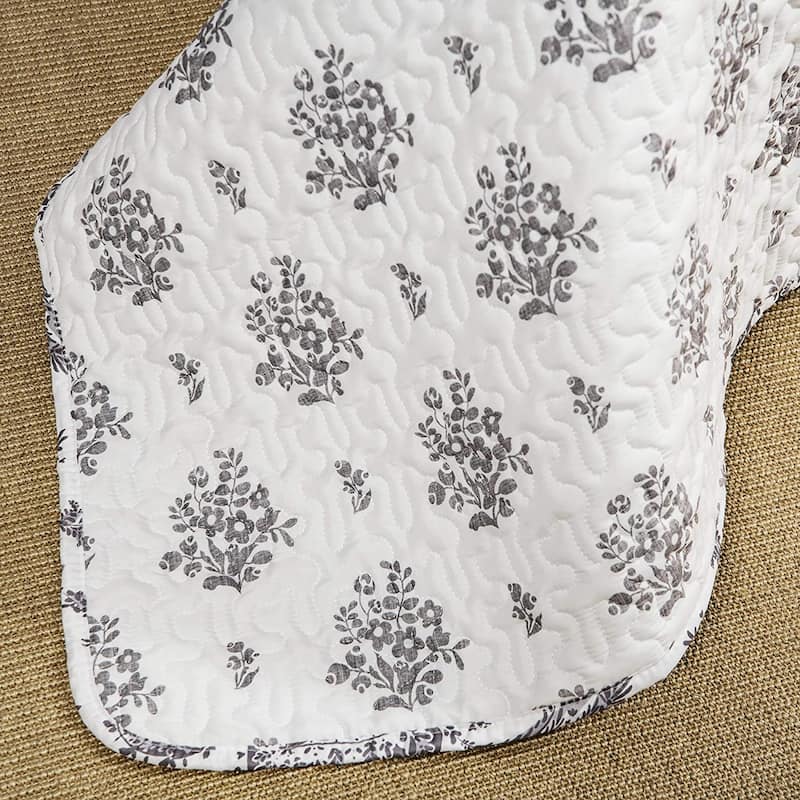 DriftAway 3 Piece Rina Vintage Inspired Floral Reversible Quilt Set Bedspreads Coverlet Prewashed