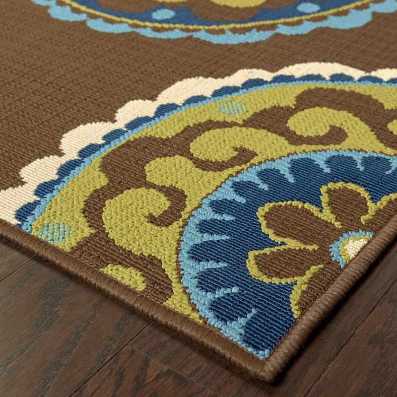 Vista Home Catalina Floral Medallions Indoor/ Outdoor Area Rug--