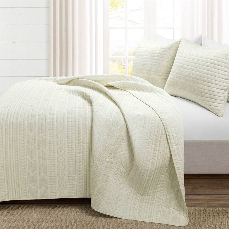 Scandinavian Chevron Ivory Reversible Cotton Quilt Set