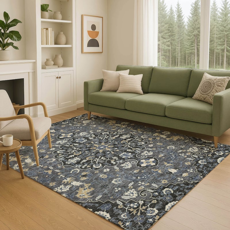 Machine Washable Indoor/ Outdoor Traditional Savannah Chantille Rug