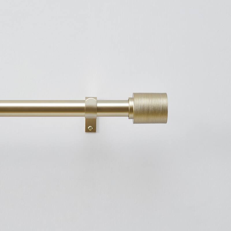 DKNY Fin Curtain Rod and Finial Set