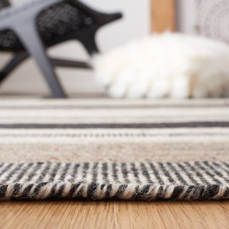SAFAVIEH Handmade Flatweave Dhurries Cornella Modern Moroccan Wool Rug
