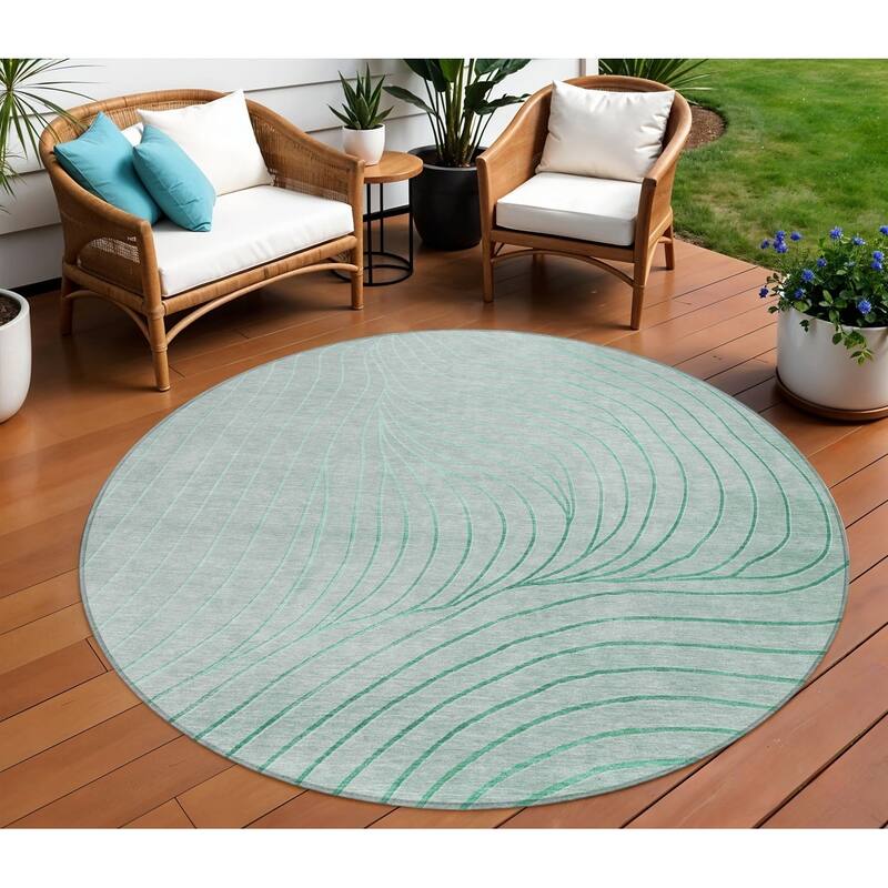 HomeRoots Abstract Transitional Rectangle Outdoor Rug - 8' Round