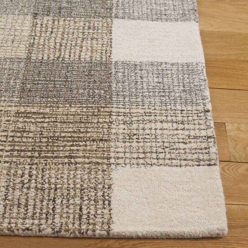 SAFAVIEH Handmade Genre Belmira Farmhouse Checkered Wool Rug