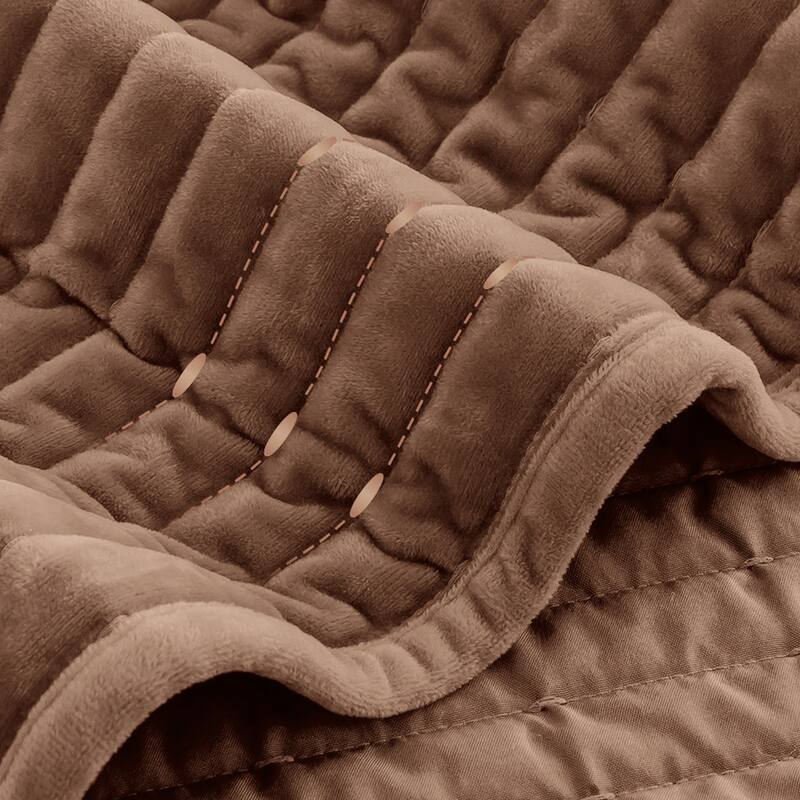 Wonderful Velvet 3 Piece Quilt Set