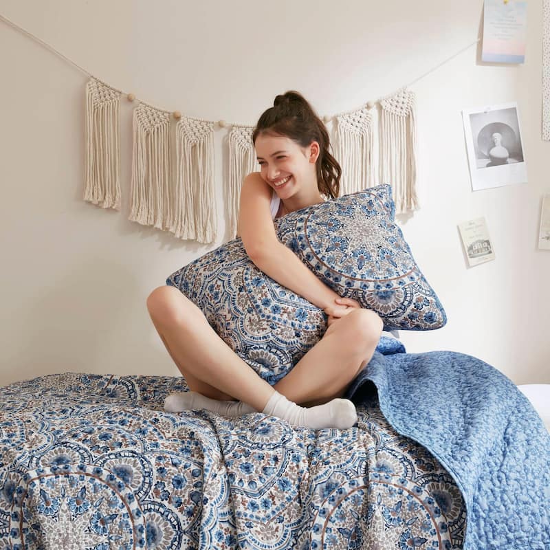 Chelsea Square Valerie Boho Floral Reversible Quilt