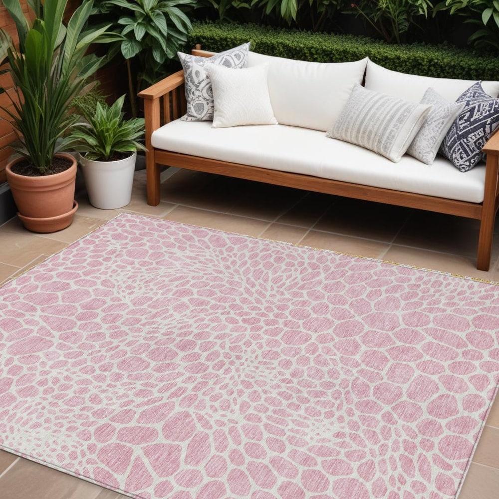 HomeRoots Geometric Transitional Rectangle Outdoor Rug