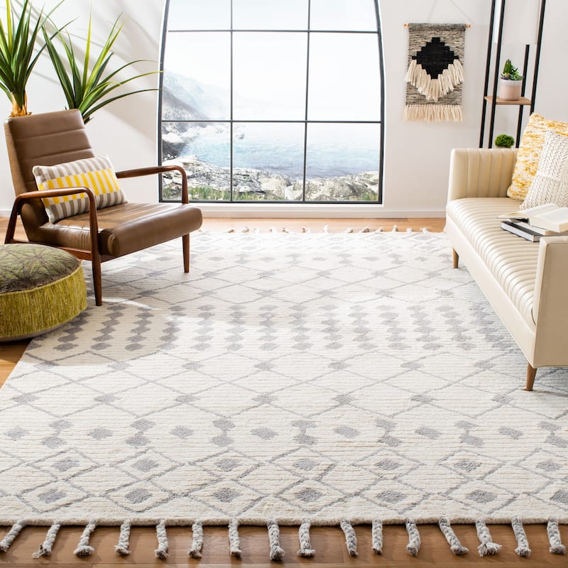 SAFAVIEH Handmade Casablanca Shag Laman Tribal Wool Rug - 8' x 10' - Ivory/Silver