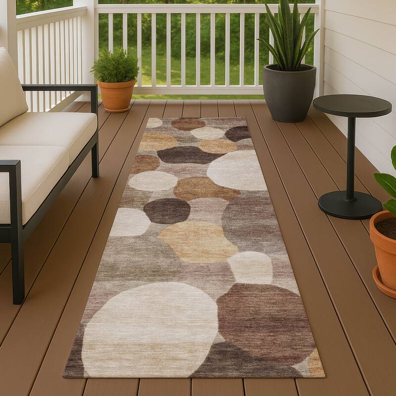 Machine Washable Indoor/ Outdoor Modern Circy Chantille Rug - Brown - 2'3" x 7'6"