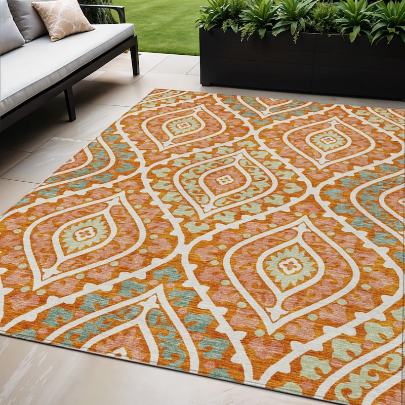 HomeRoots Floral Transitional Rectangle Outdoor Rug - 5' X 8'