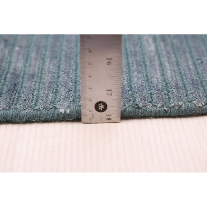 ECARPETGALLERY Hand Loomed Shimmer Turquoise Viscose Rug - 6'0 x 9'0