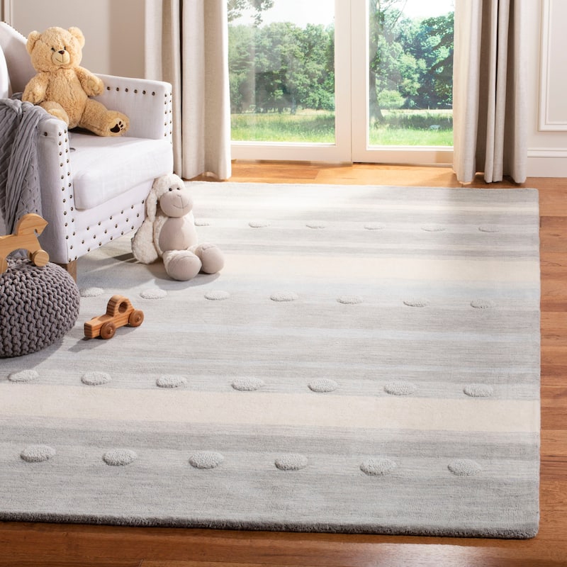 SAFAVIEH Handmade Kids Sandugash Wool Rug - 4'  x  6' - Grey/Ivory - Rectangle