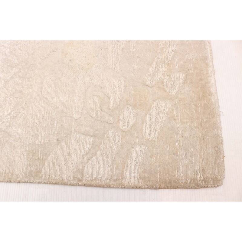 ECARPETGALLERY Hand Loomed Elysian Ivory Viscose Rug - 4'11 x 7'10