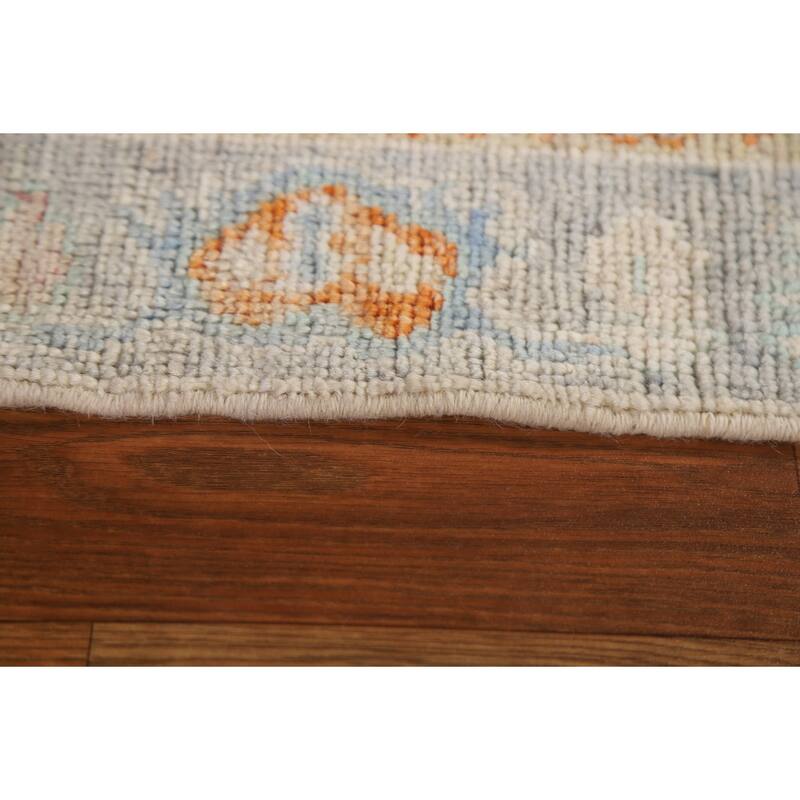 Hand Knotted Oriental 100% Wool Carpet Transitional Floral Beige & Ivories Oushak Area Rug - 2' 11'' X 2' 0''