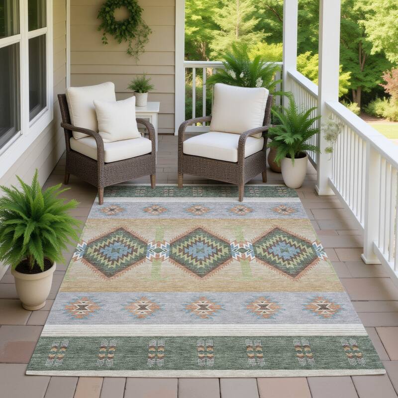 Machine Washable Indoor/ Outdoor Global Chennai Chantille Rug