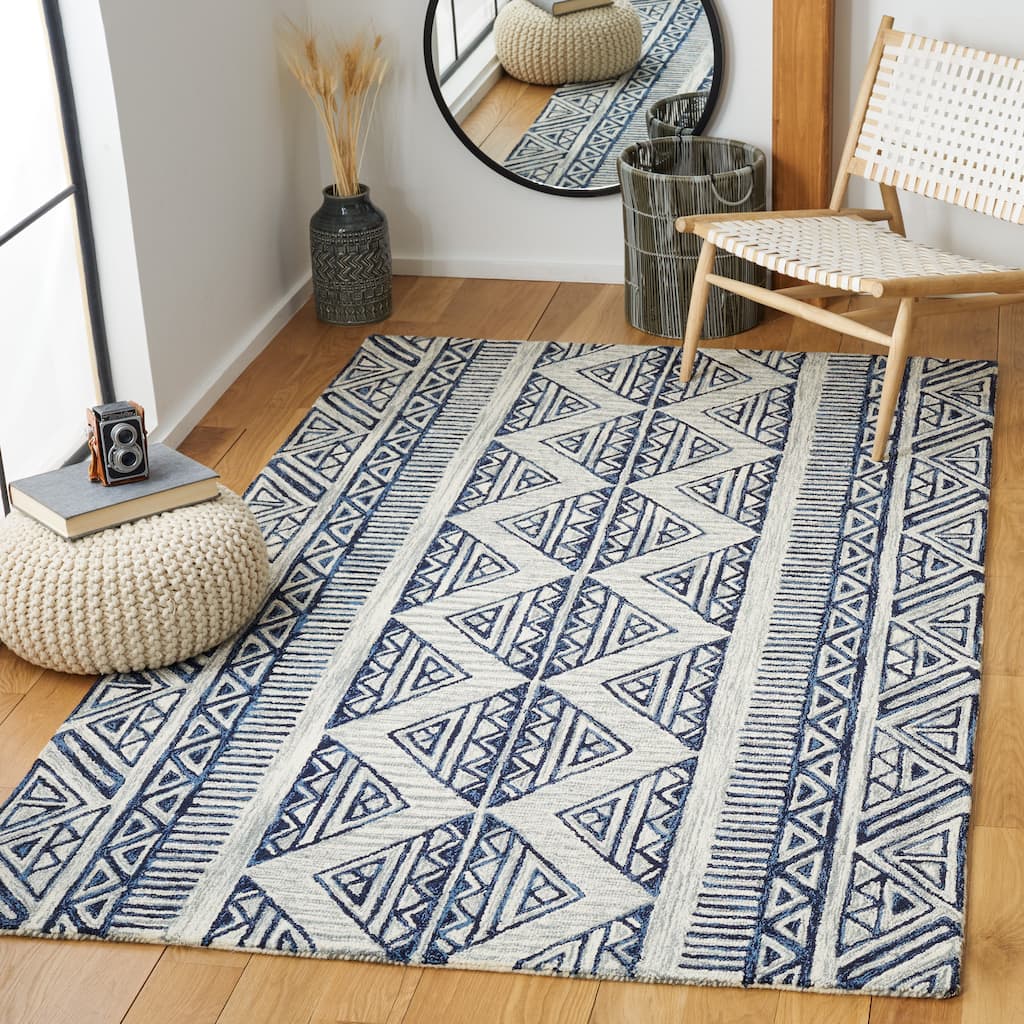 SAFAVIEH Handmade Metro Andreina Boho Tribal Wool Rug