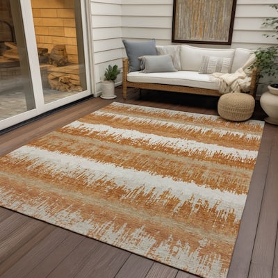 Machine Washable Indoor/ Outdoor Abstract Ombre Chantille Rug