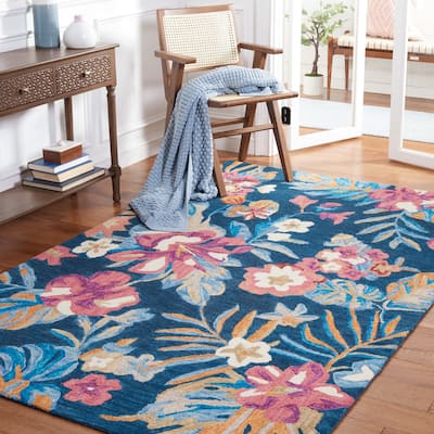SAFAVIEH Handmade Jardin Violaine Floral Wool Rug
